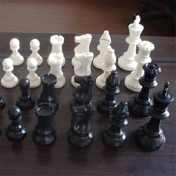 Plastic Complete Chess Piece Black&White