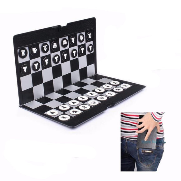 Pocket Mini Magnetic Chess Set Easy to Carry